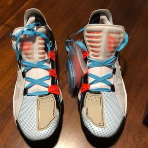 Damian Lillard pusha T x Dame 6 I am my own fan